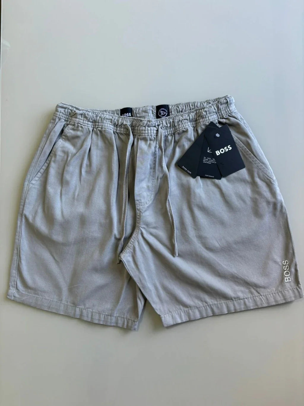 🚨[LEVE 6, PAGUE 3] KIT 6 SHORTS MAURICINHO HUGO BOSS + ÓCULOS DE BRINDE 🎁 !! QUEIMA DE ESTOQUE RESTAM APENAS 20 UNIDADES 🔥🔥